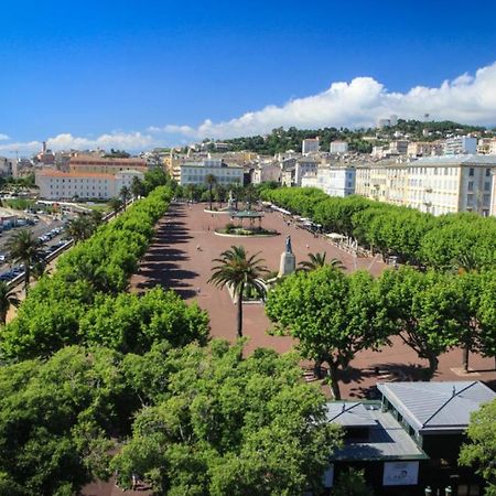 Appartement Climatise,Idealement Situe 100M Du Vieux Port. บาสเตีย ภายนอก รูปภาพ