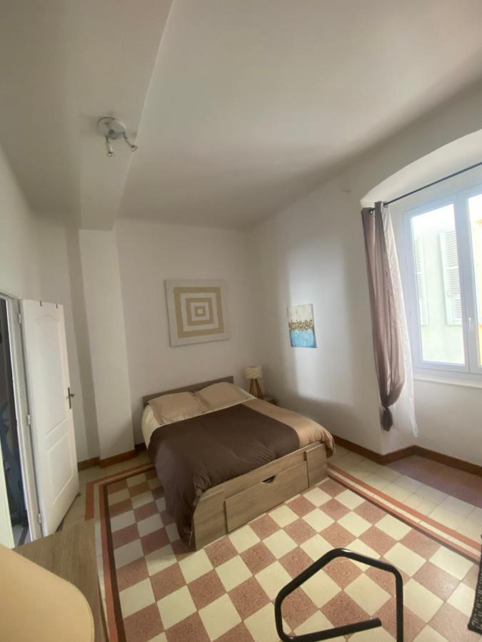 Appartement Climatise,Idealement Situe 100M Du Vieux Port. บาสเตีย ภายนอก รูปภาพ